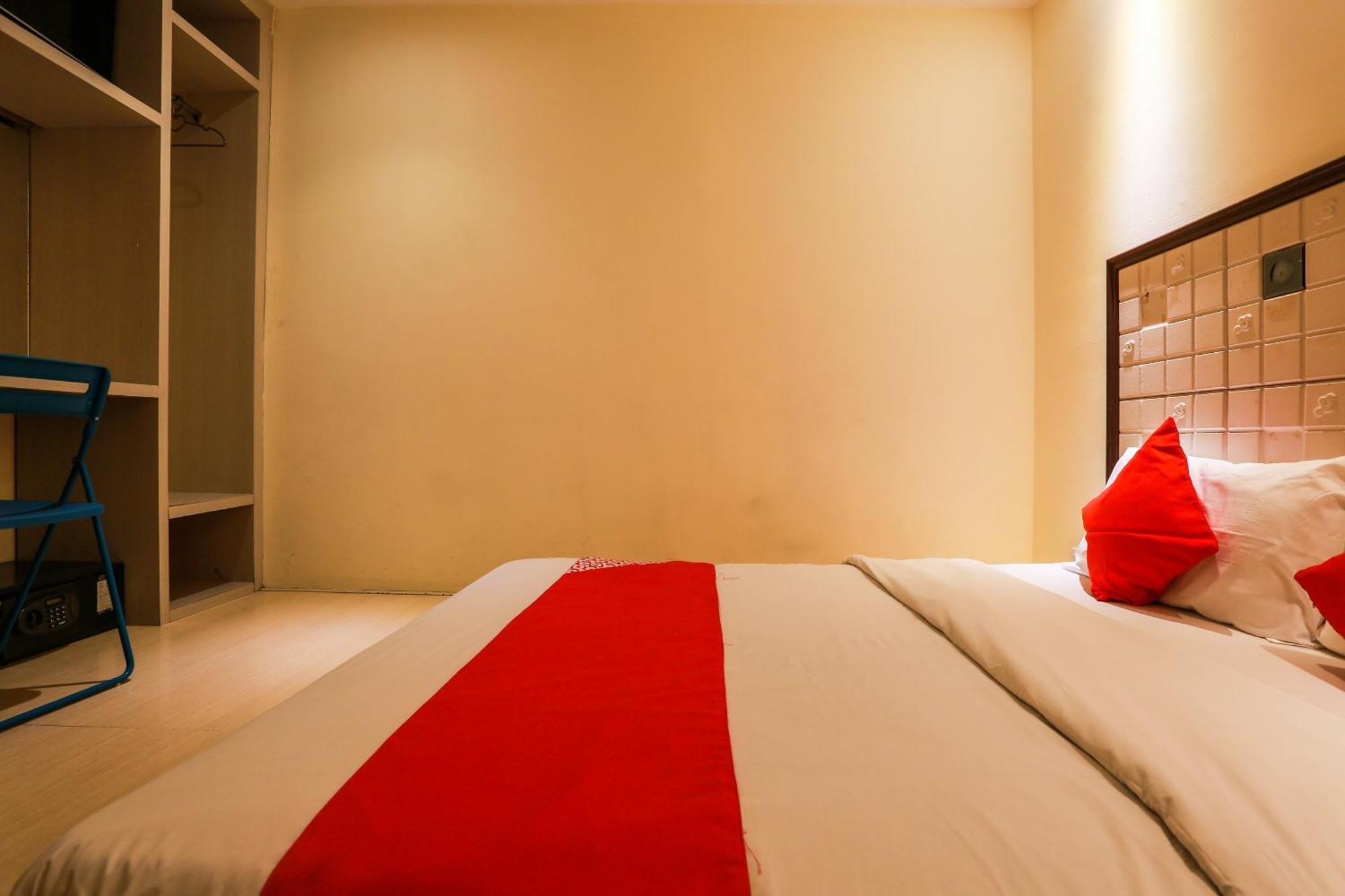 Oyo 90894 Hotel Smc I-City Shah Alam Exterior photo