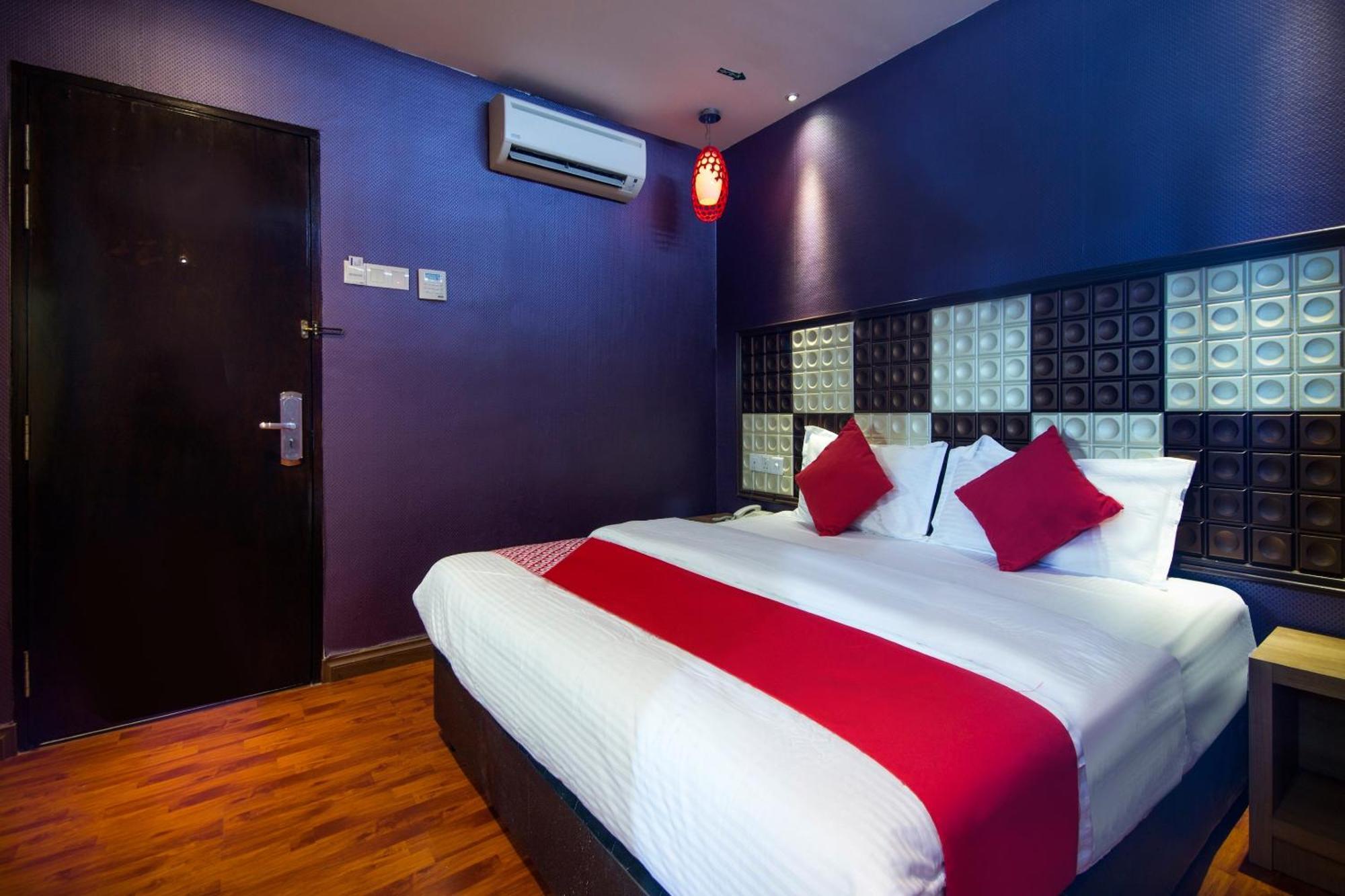 Oyo 90894 Hotel Smc I-City Shah Alam Exterior photo